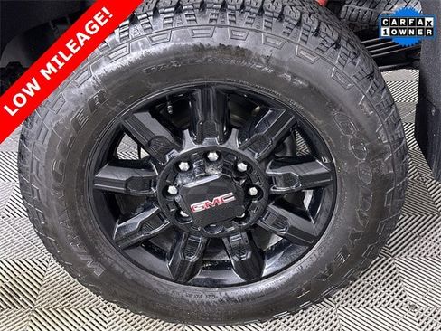 Used 2025 GMC Sierra 2500 AT4 image 34