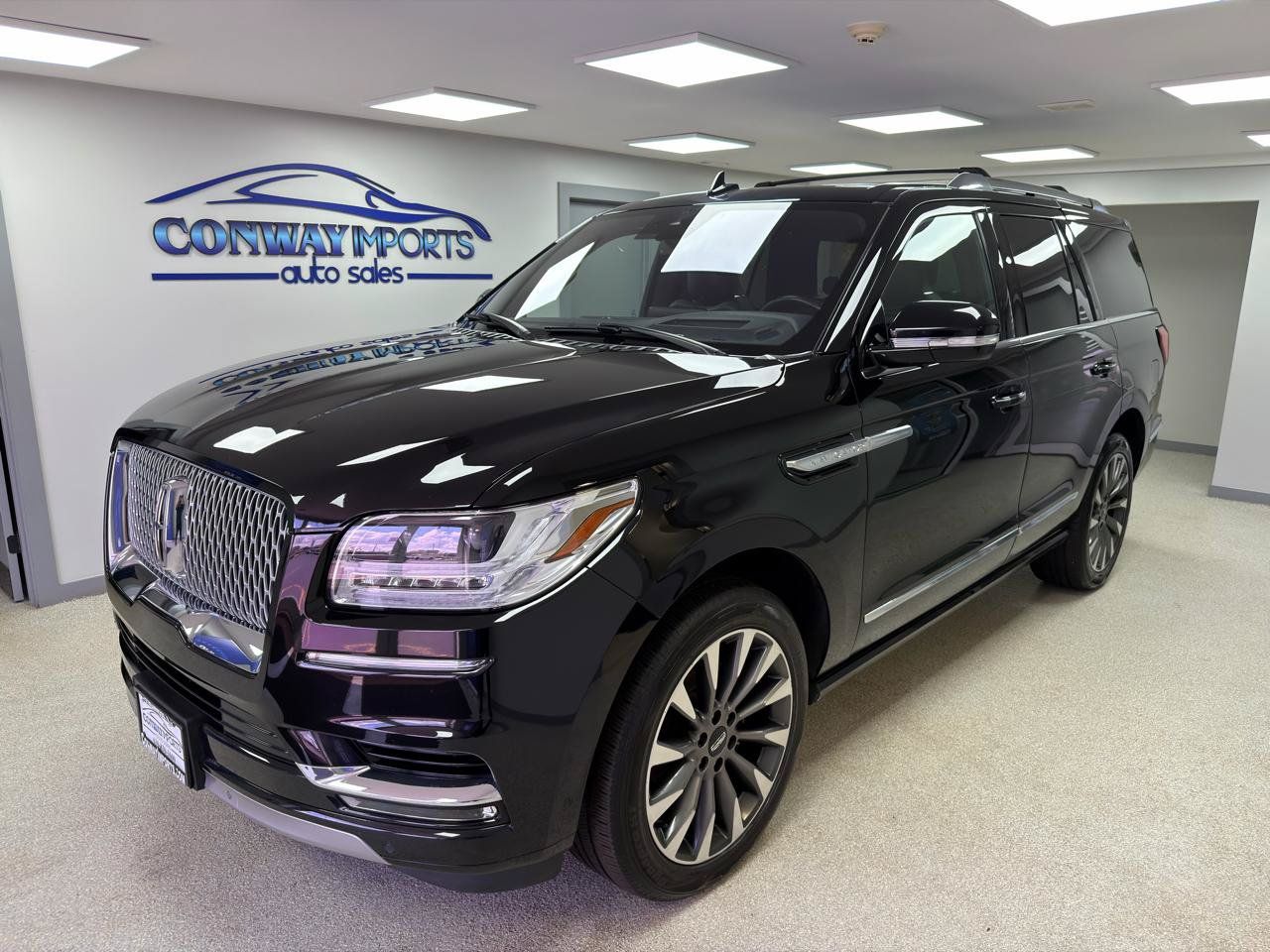 Used 2020 Lincoln Navigator Reserve w/ Luxury Package AWD/4WD image 2