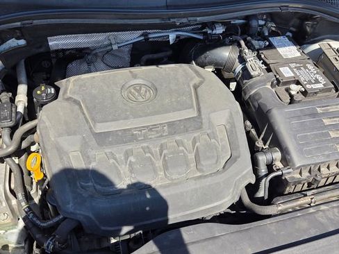 Used 2019 Volkswagen Tiguan SEL Premium R-Line image 16