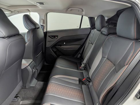 New 2025 Subaru Crosstrek 2.5i Limited w/ Popular Package #3A image 4