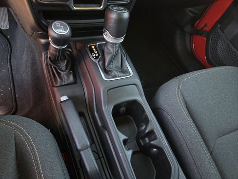 Used 2024 Jeep Wrangler Sport image 12