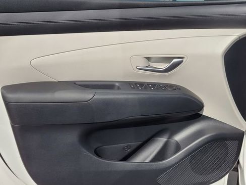 New 2026 Hyundai Tucson SE image 13