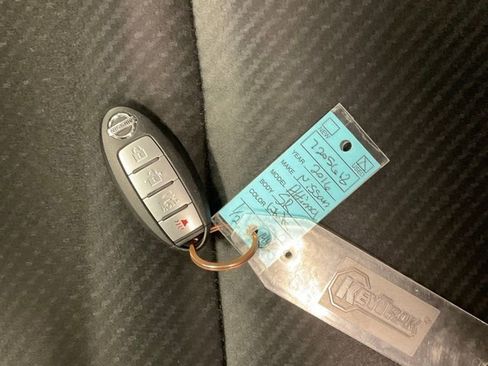 Used 2016 Nissan Altima 2.5 SR w/ LED Appearance Package image 33