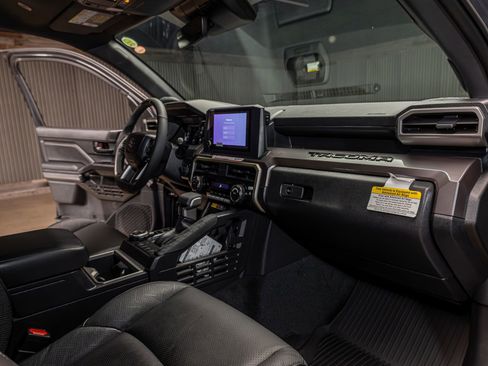 Used 2026 Toyota Tacoma SR5 w/ SR5 Upgrade Package image 14