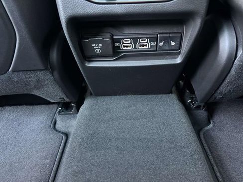 New 2025 Jeep Grand Cherokee Limited AWD/4WD image 10