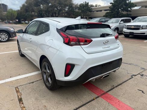 Used 2019 Hyundai Veloster 2.0 image 4