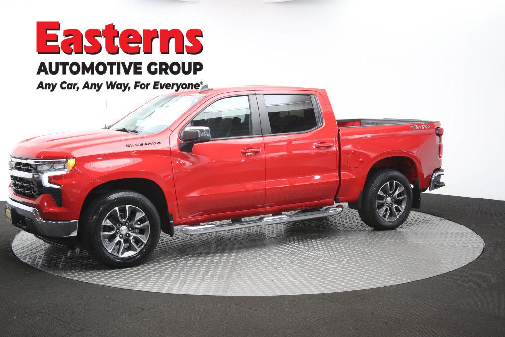 Used 2022 Chevrolet Silverado 1500 LT w/ Convenience Package II AWD/4WD image 59