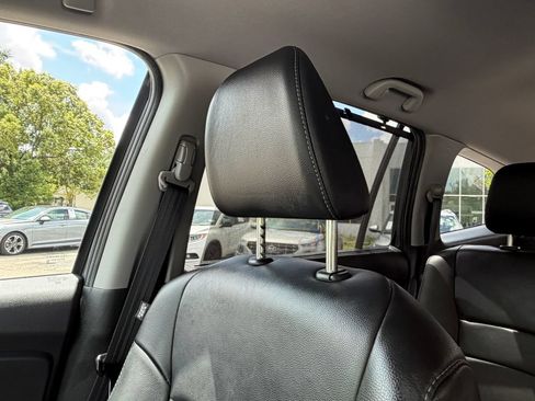 Used 2020 Honda Pilot Touring image 36