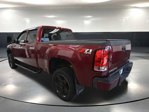 Used 2014 GMC Sierra 2500 Denali w/ Snow Plow Prep Package AWD/4WD image 9