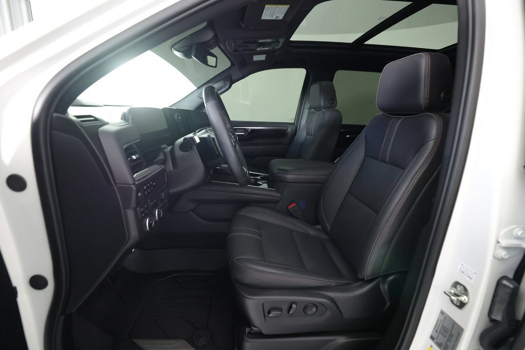 Used 2025 Chevrolet Tahoe RST w/ Comfort Package AWD/4WD image 18