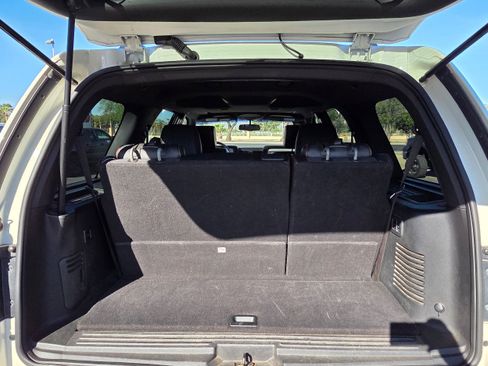 Used 2007 Lincoln Navigator 2WD image 25