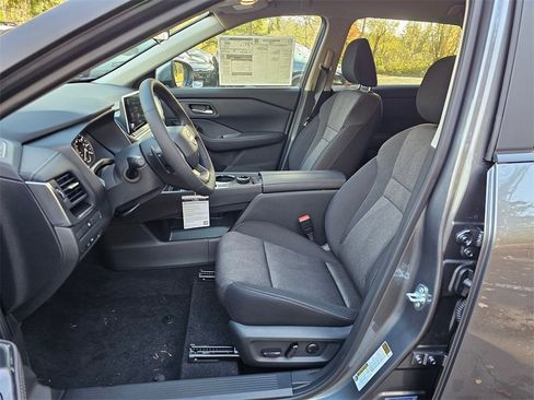 New 2026 Nissan Rogue SV image 17