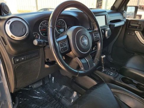 Used 2014 Jeep Wrangler Unlimited Rubicon w/ Dual Top Group image 19