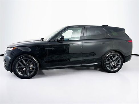 Used 2025 Land Rover Range Rover Sport SE image 8