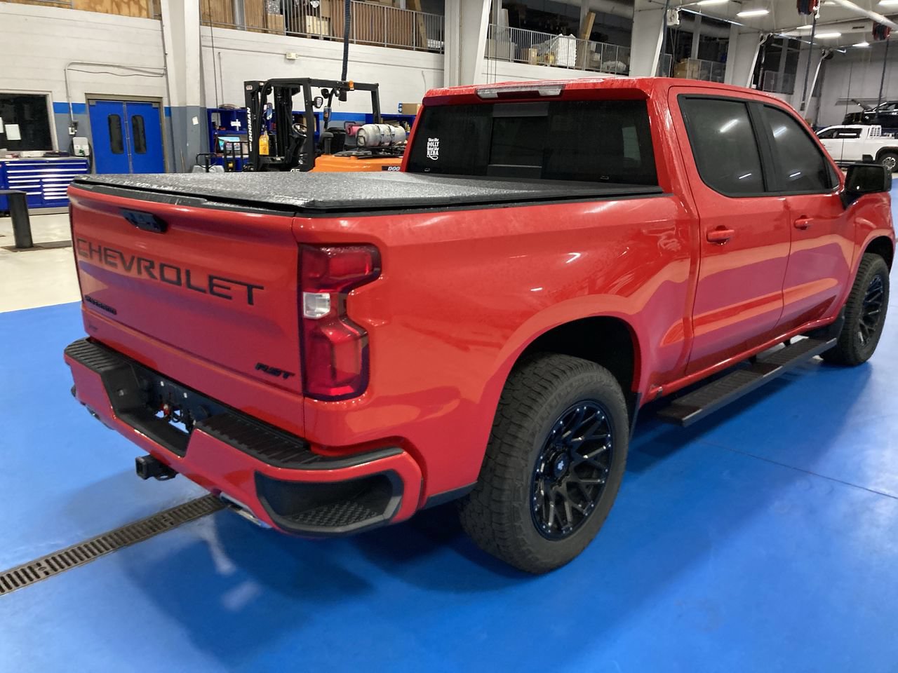 Used 2023 Chevrolet Silverado 1500 RST w/ Convenience Package II AWD/4WD image 7