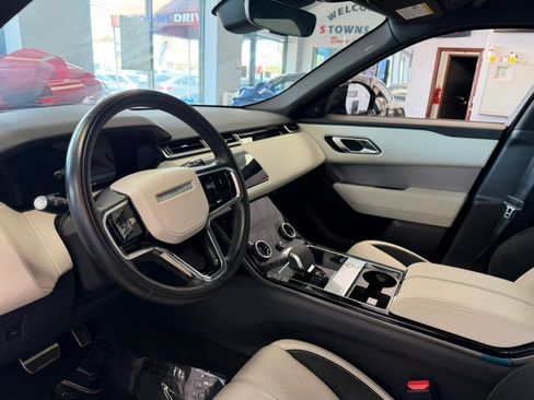 Used 2023 Land Rover Range Rover Velar R-Dynamic S AWD/4WD image 21