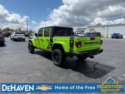 Used 2021 Jeep Gladiator Sport AWD/4WD image 4