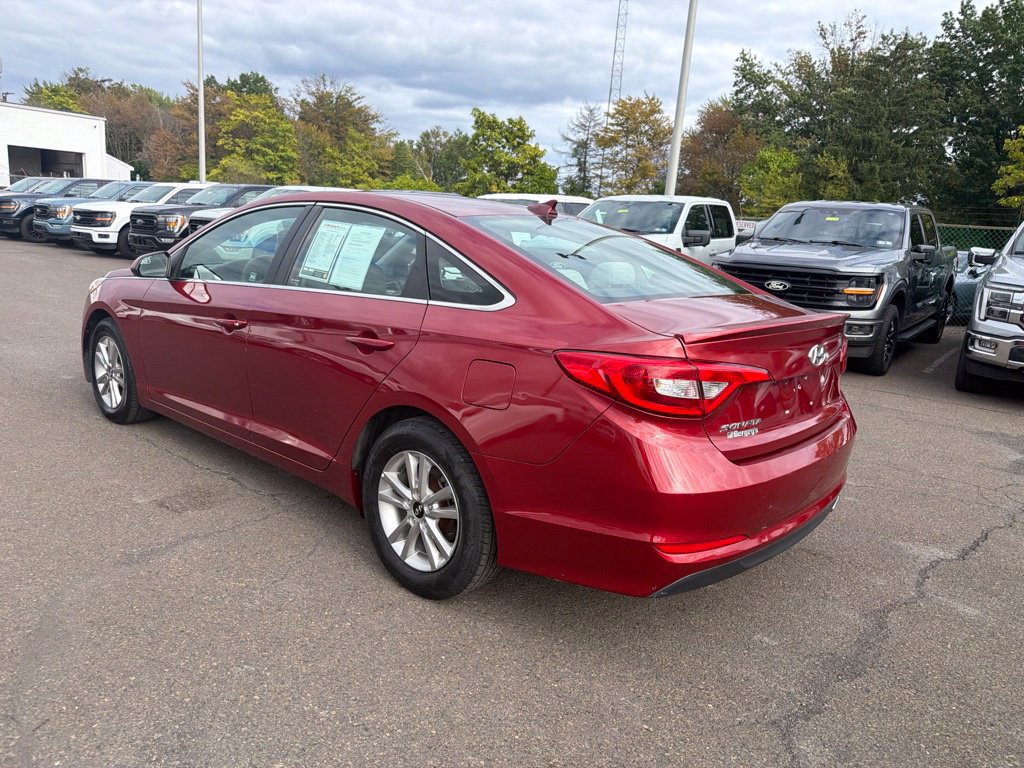 Used 2016 Hyundai Sonata SE FWD image 3