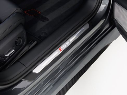 Used 2025 Audi RS 6 performance AWD/4WD image 41