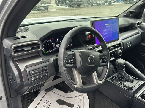 Used 2025 Toyota 4Runner TRD Off-Road Premium image 25