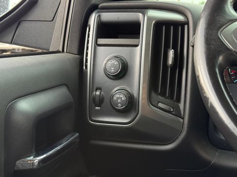Used 2018 Chevrolet Silverado 1500 LT w/ All Star Edition AWD/4WD image 18