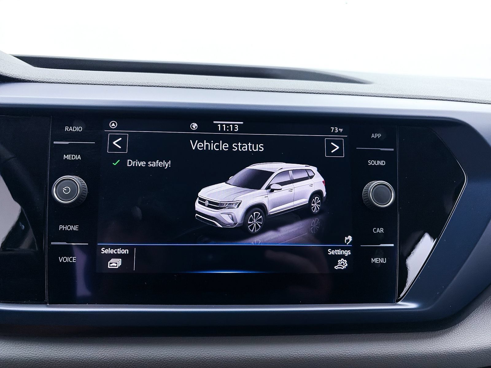 Used 2022 Volkswagen Taos SE FWD image 6