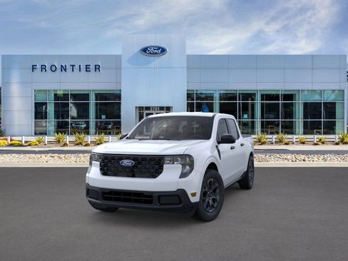 New 2025 Ford Maverick XLT w/ XLT Luxury Package image 2