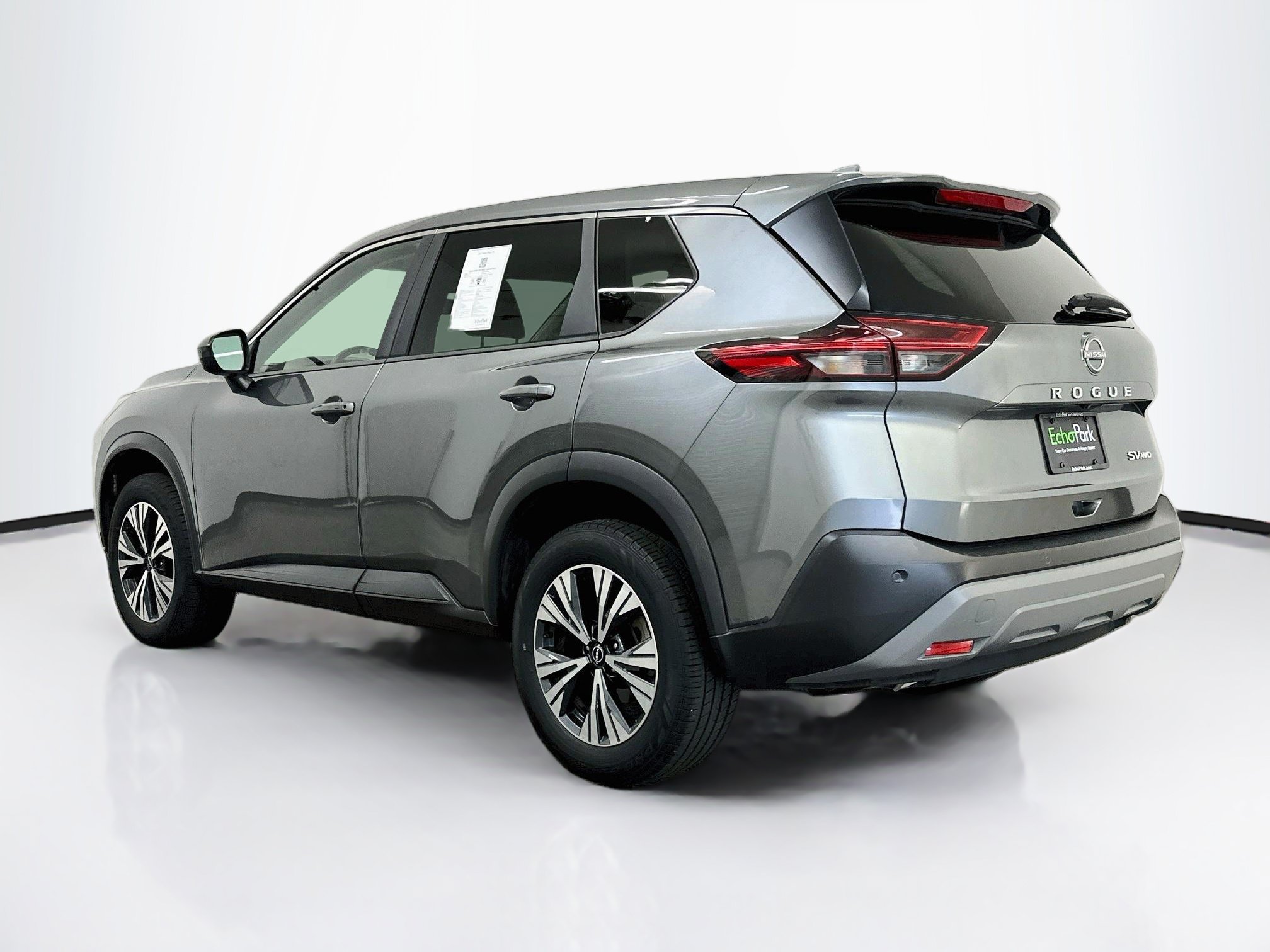 Used 2023 Nissan Rogue SV AWD/4WD image 5