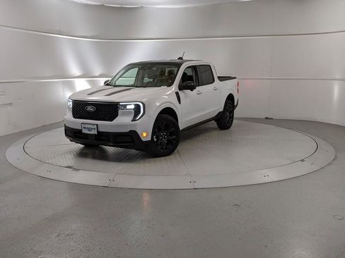 New 2026 Ford Maverick Lariat w/ Black Appearance Package image 6