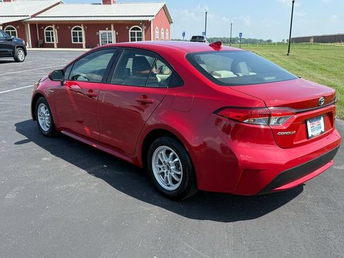 Used 2021 Toyota Corolla LE FWD image 7