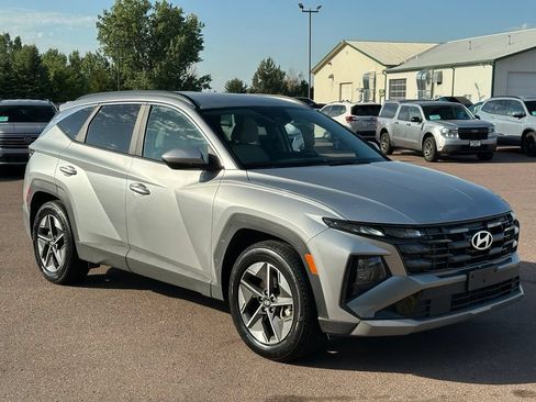 Used 2025 Hyundai Tucson SEL FWD image 7