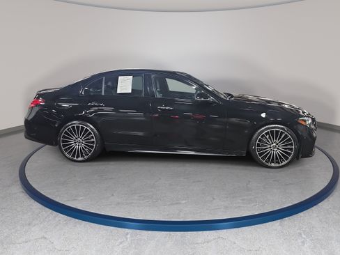 Used 2024 Mercedes-Benz C 300 Sedan image 5
