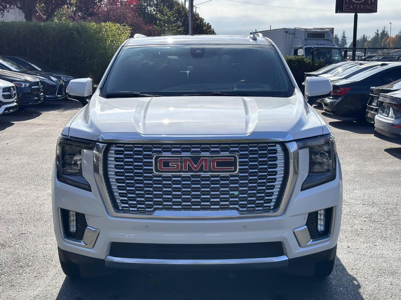 Used 2021 GMC Yukon Denali AWD/4WD image 12