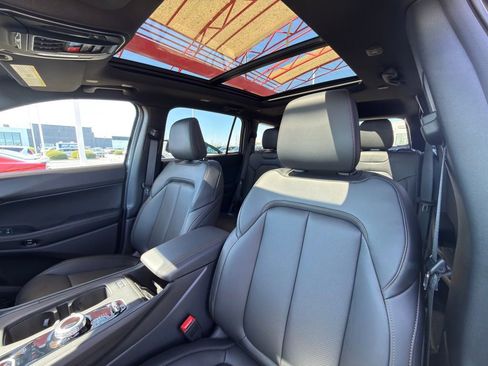 New 2026 Jeep Cherokee Limited AWD/4WD image 16