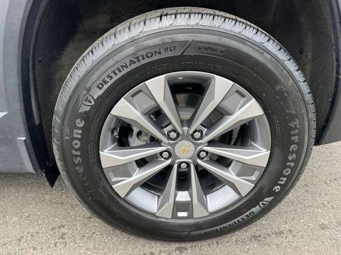 Used 2025 Chevrolet Equinox LT FWD image 30