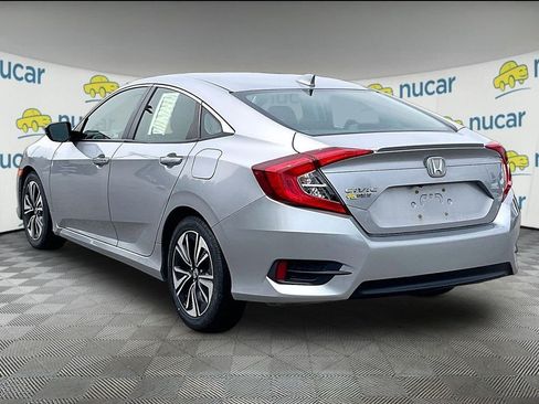 Used 2018 Honda Civic EX-T image 4