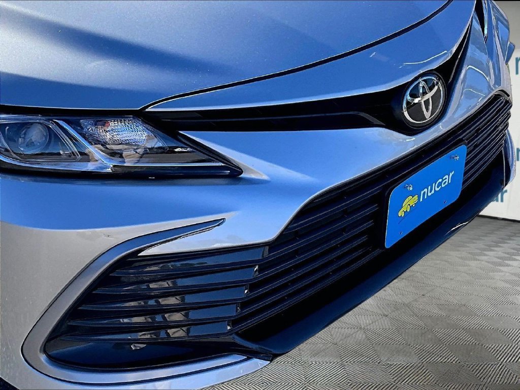 Used 2024 Toyota Camry LE AWD/4WD image 31