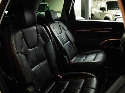 Used 2021 Kia Telluride EX w/ EX Premium Package AWD/4WD image 13