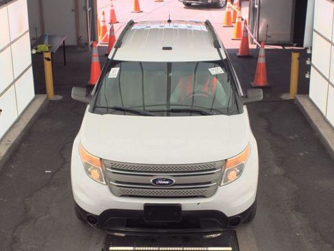 Used 2014 Ford Explorer AWD XLS image 5