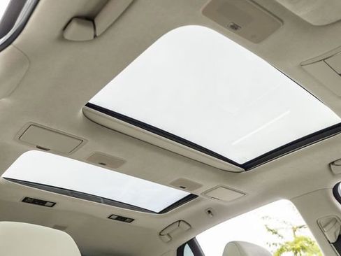 Used 2023 Lexus LS 500 image 15