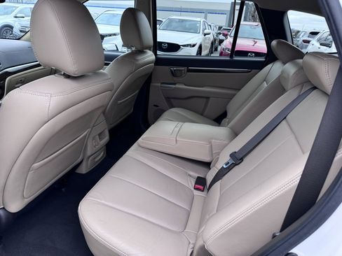 Used 2011 Hyundai Santa Fe Limited image 19