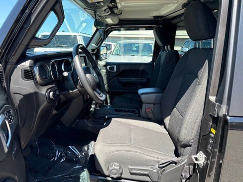 Certified 2023 Jeep Wrangler Sport AWD/4WD image 16
