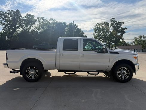 Used 2016 Ford F250 Lariat w/ Lariat Ultimate Package AWD/4WD image 2