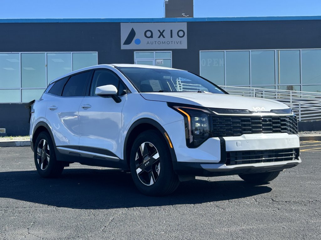 Used 2026 Kia Sportage LX FWD image 1