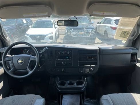 Used 2019 Chevrolet Express 3500 Extended w/ Power Convenience Package RWD image 15