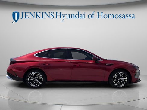 New 2026 Hyundai Sonata SEL FWD image 2