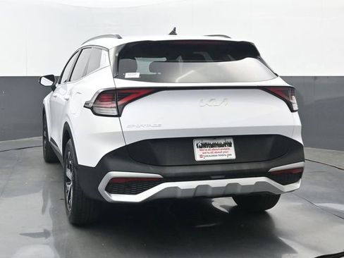 Used 2025 Kia Sportage EX w/ Premium Package FWD image 18