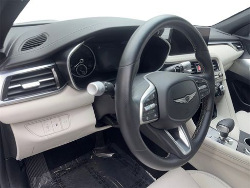 Used 2025 Genesis G70 2.5T image 51