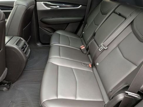 Certified 2023 Cadillac XT5 Premium Luxury w/ LPO, Floor Liner Package AWD/4WD image 22