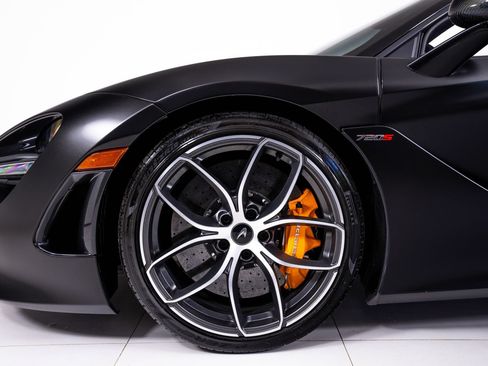 Used 2022 McLaren 720S Spider RWD image 19